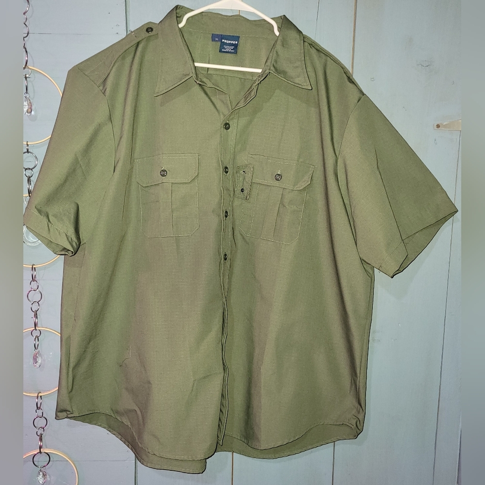 Mens classic army green shirt